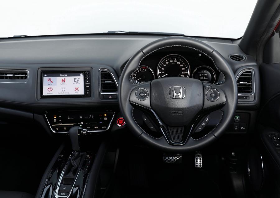 Торпедо Honda HR-V RS 2018 года  (AU) (фото 33 из 38)
